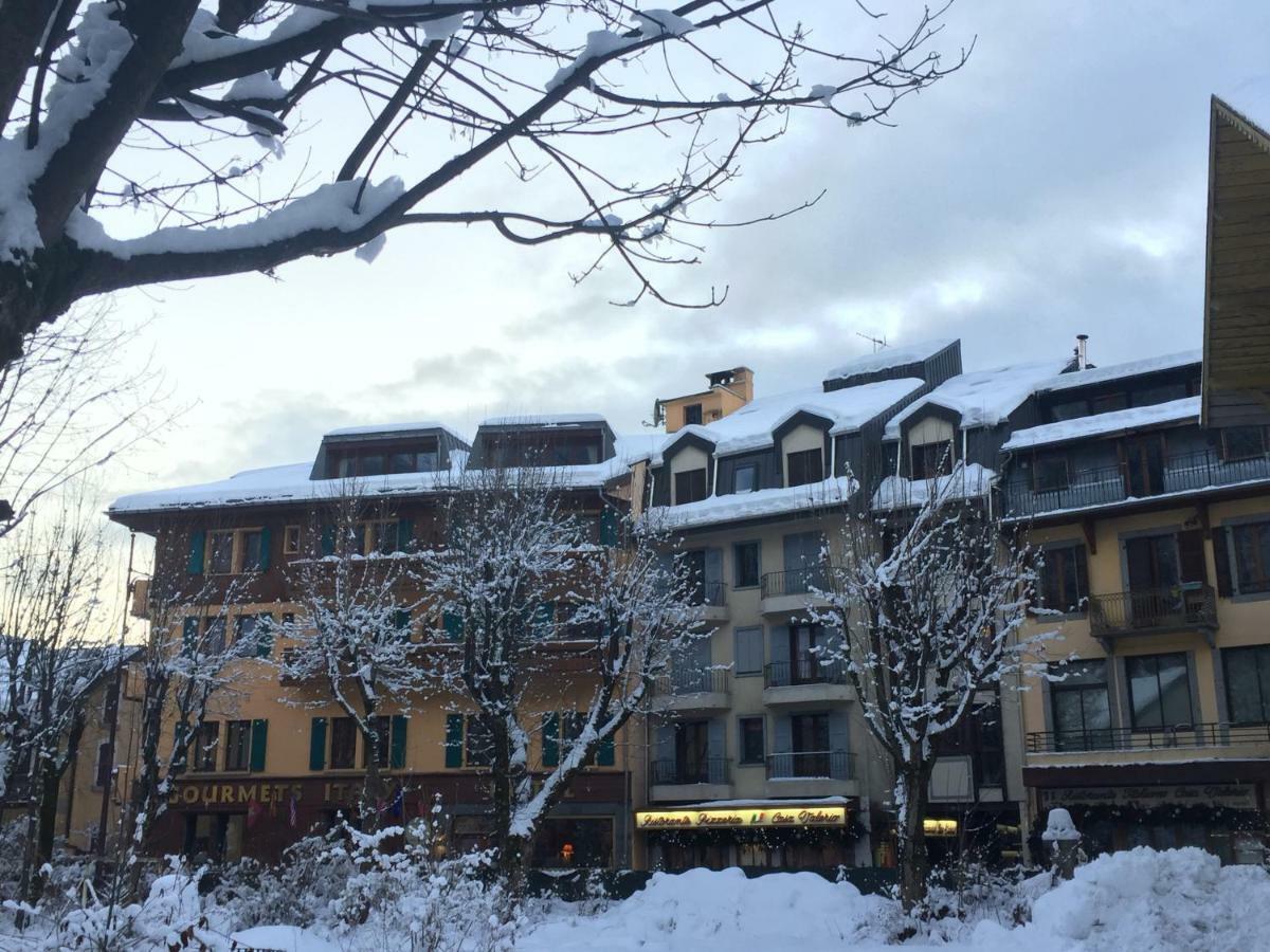 Duplex En Vieux Bois Hyper Centre Apartment Chamonix Exterior photo